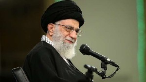 Amerika Bunuh Jenderal, Pimpinan Tertinggi Iran Berjanji Membalas Dendam
